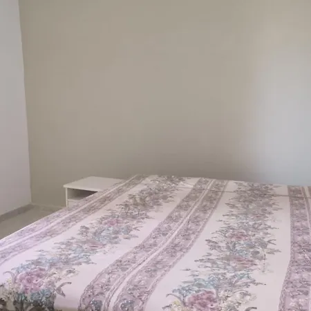 فيلة Melda كالابيرناردو